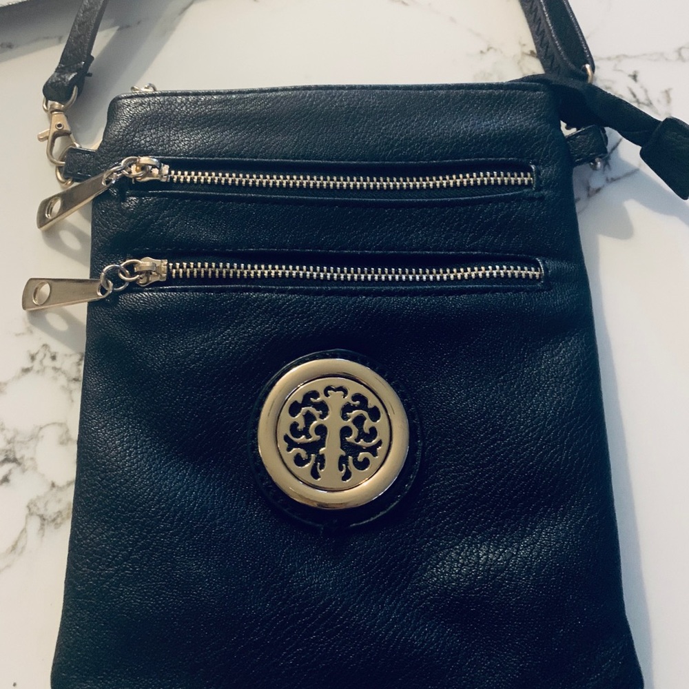 Crossbody bag